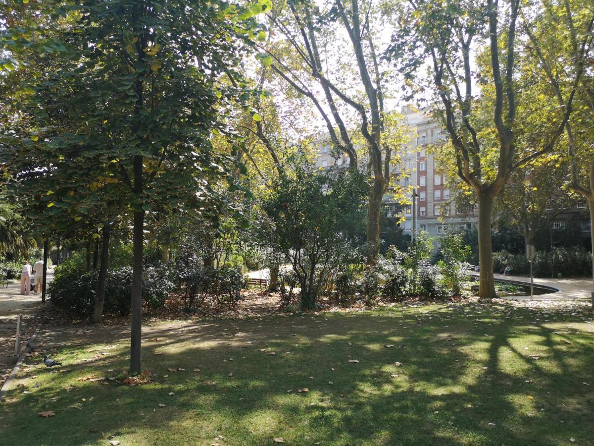 Aparteasy - Turo Park With Lovely Balcony Barcelone Extérieur photo